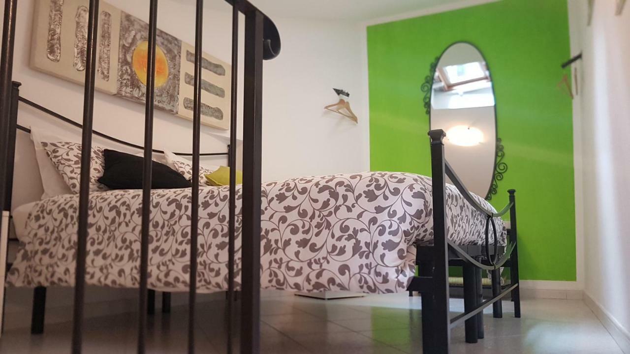 Guardando Le Stelle Apartment Вернаца Екстериор снимка